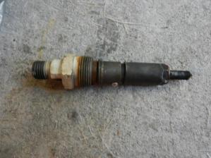 CUMMINS 6BTA INJECTORS